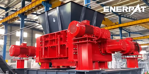 Triturador Enerpat 4 eixos para resíduos sólidos