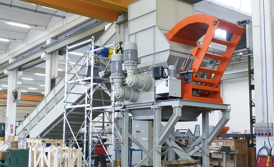 Triturador de quatro eixos